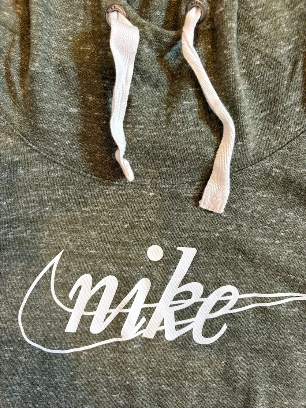 Nike Lightweight Pullover Hoodie Sweatshirt XS Olive Green Logo Athleisure